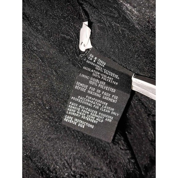 Metropolis Legacy Red hooded coat. Size 4 - Picture 8 of 9